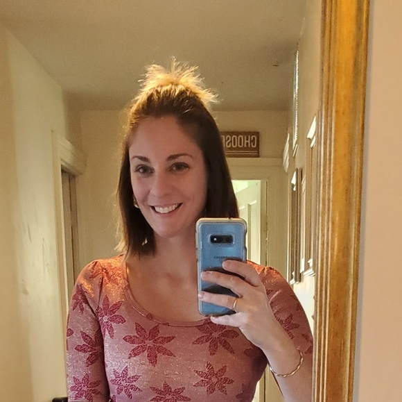 Meet your Posher, Jeni - Picture 1 of 1